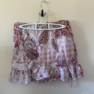 ON THE ROAD floral skirt